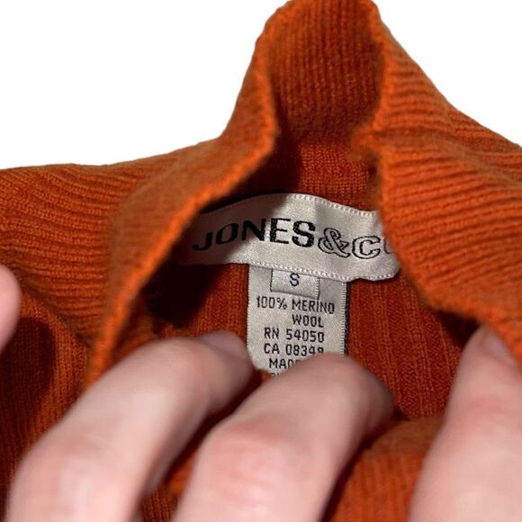 Orange Ribbed turtleneck sweater  - Picture 6 of 7